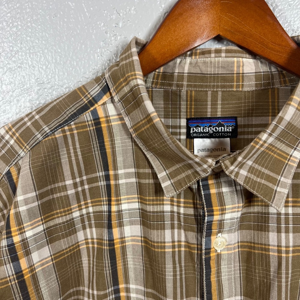 Patagonia Mens XL Brown Plaid Short Sleeve Organic Cotton Button Down Shirt